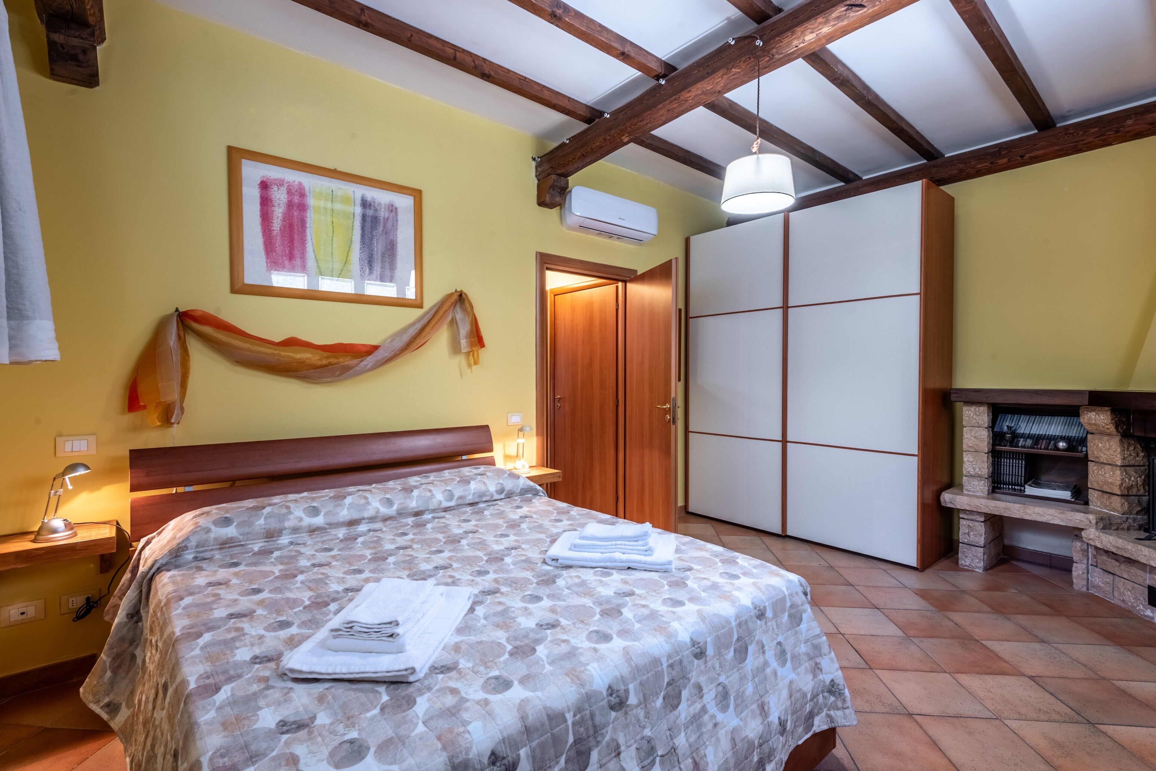 1 室のベッドルーム、アイロン / アイロン台、WiFi (無料)、ベッドシーツ