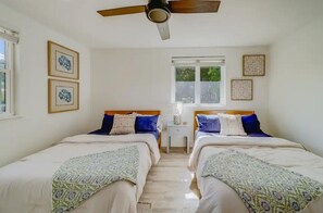 3 habitaciones, escritorio, tabla de planchar con plancha y wifi gratis 