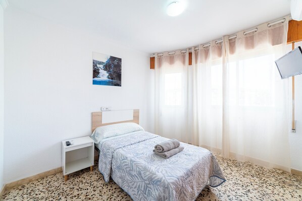 1 bedroom, free WiFi, bed sheets