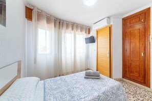 1 bedroom, free WiFi, bed sheets