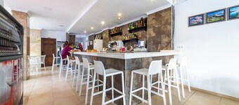 Room 'Doble 14' with Wi-Fi and Air Conditioning