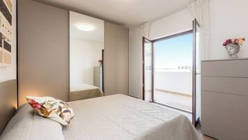 1 camera, ferro/asse da stiro, Wi-Fi gratuito, lenzuola