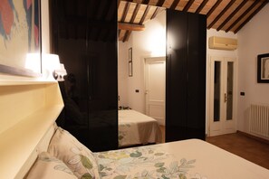 2 makuuhuonetta, ilmainen Wi-Fi, vuodevaatteet