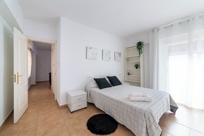 3 soverom, strykejern/-brett, wi-fi (inkludert) og sengetøy