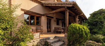 Country House 'Dalt La Figuera' with Mountain View, Private Pool and Wi-Fi