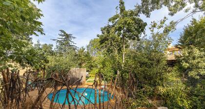 Casa rural 'Dalt La Figuera' con vistas a la montaña, piscina privada y Wi-Fi