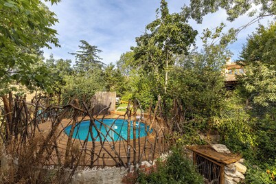 Country House 'Dalt La Figuera' with Mountain View, Private Pool and Wi-Fi