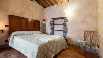 2 dormitorios, wifi gratis, ropa de cama