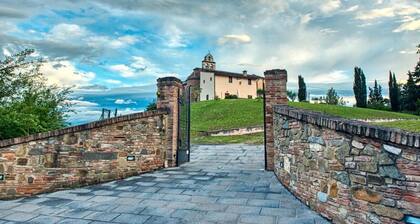 Apartment 'Holiday Home In Tuscany' with Mountain View, Private Terrace and Wi-Fi