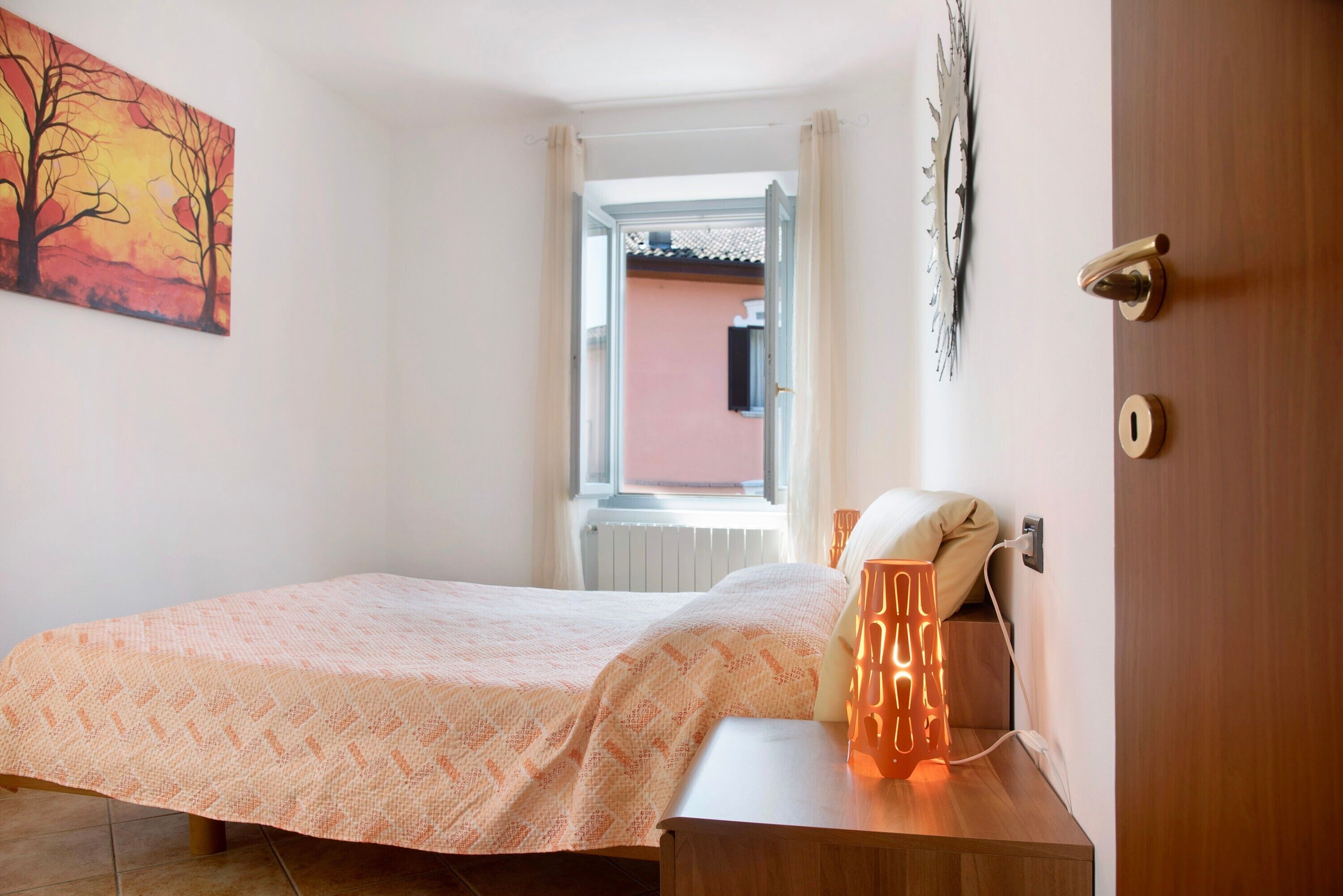 1 chambre, fer et planche à repasser, Wi-Fi gratuit, draps fournis