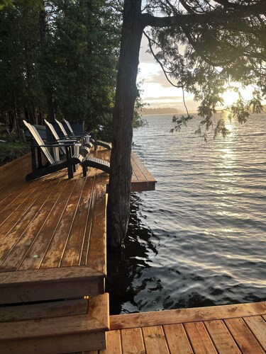 Modern Lake House on White Lake