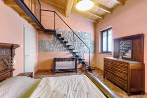 1 室のベッドルーム、WiFi (無料)、ベッドシーツ