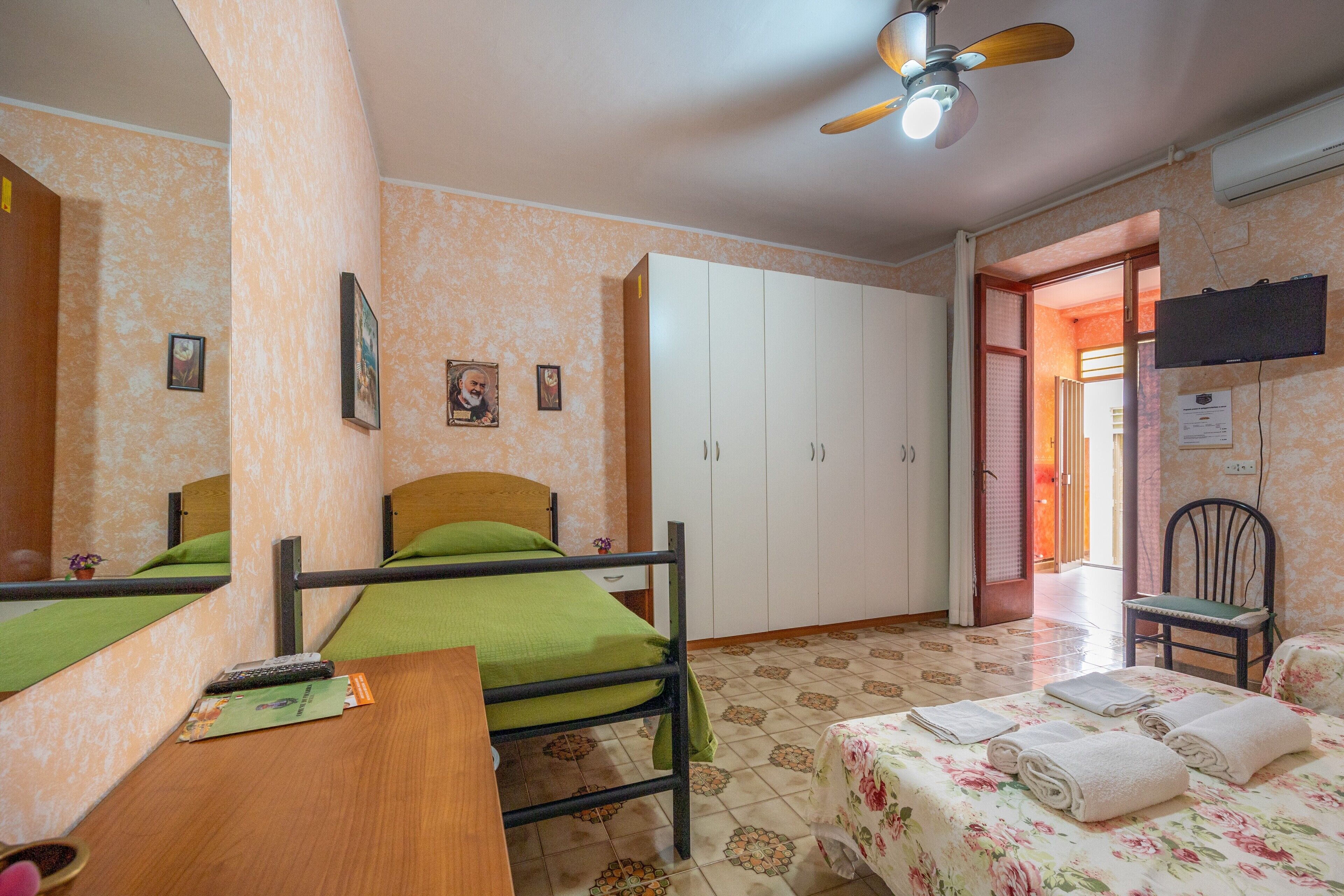 1 間睡房、免費 Wi-Fi、床單