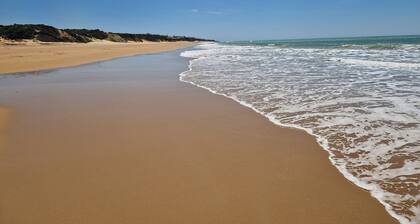 Holiday Home 'La Casita' with Shared Pool, Wi-Fi and Air Conditioning