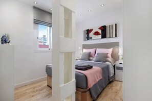 1 bedroom, iron/ironing board, free WiFi, bed sheets - Apartment 'Casa Eu' with Wi-Fi and Air Conditioning (torremolinos)