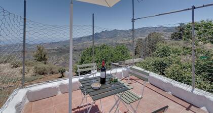 Ferienhaus 'Balcón De Galaz' mit Meerblick, privater Terrasse und eigenem Garten