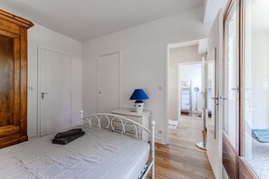 2 bedrooms, free WiFi, bed sheets, wheelchair access - Rose Mousse – Family Apartment in Pyla sur Mer with Garden (Arcachon)