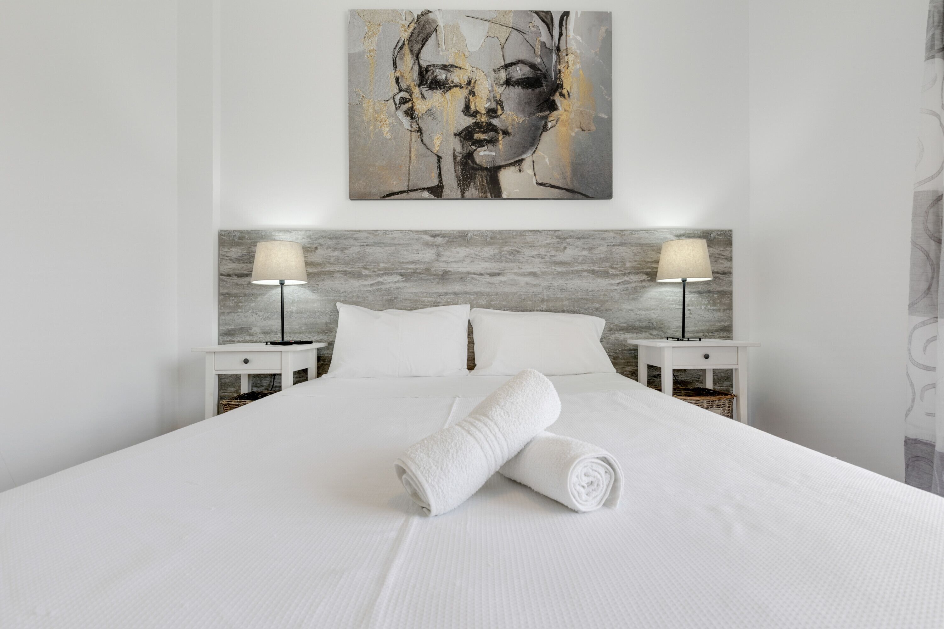 4 chambres, fer et planche à repasser, Wi-Fi gratuit, draps fournis