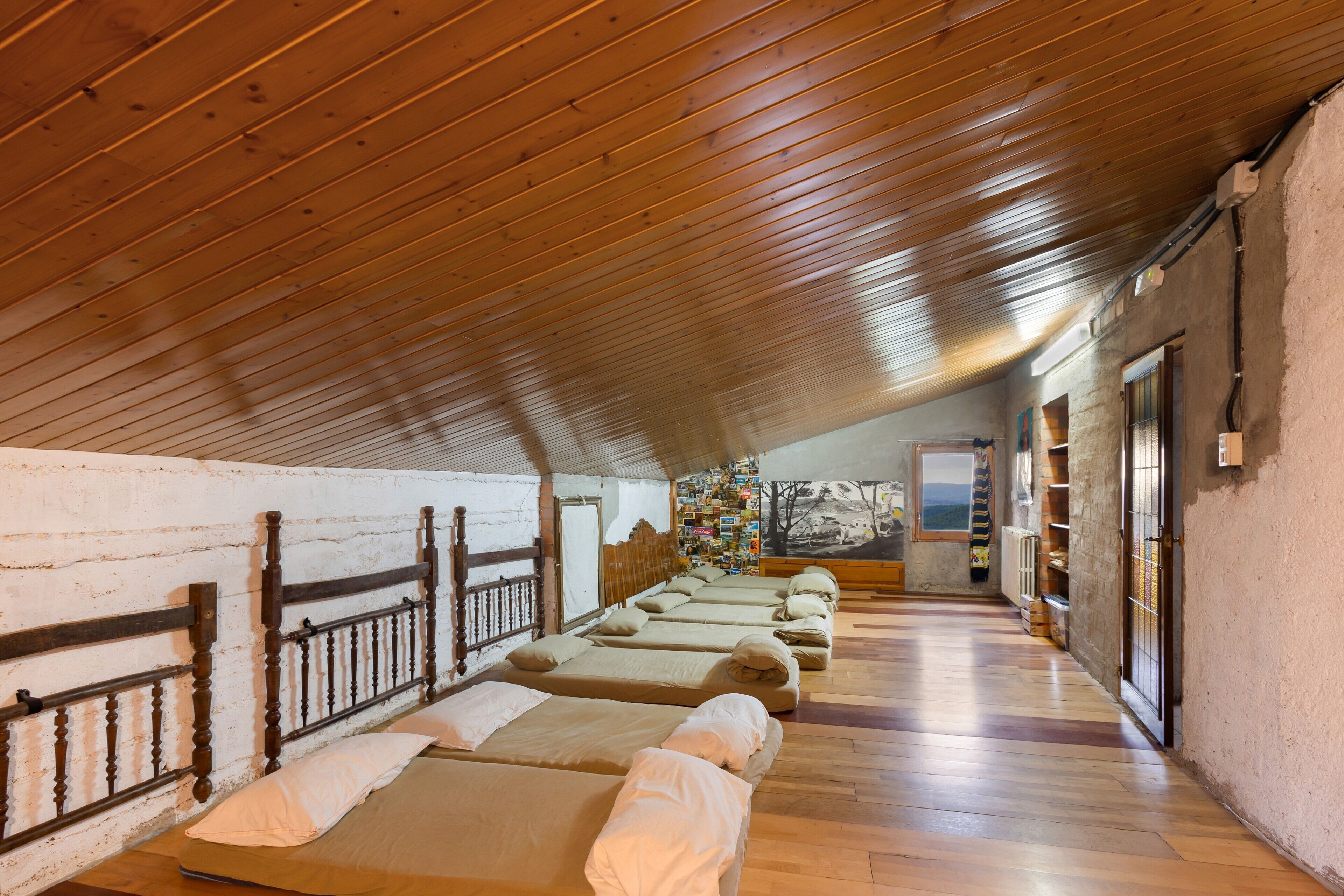 2 dormitorios, wifi gratis, ropa de cama