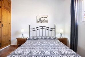 3 chambres, Wi-Fi gratuit, draps fournis