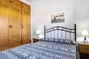 3 makuuhuonetta, ilmainen Wi-Fi, vuodevaatteet