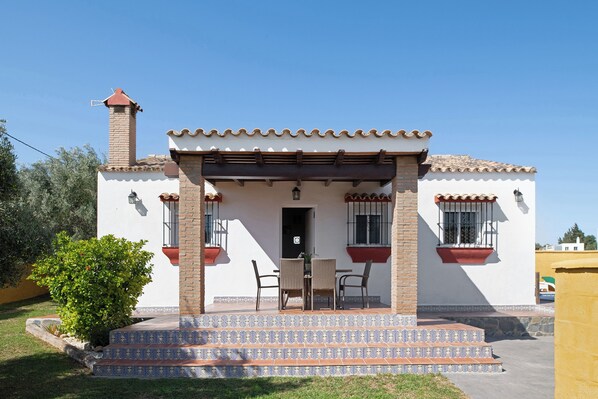 Exterior - Holiday Home 'Huerta Del Sol 2' with Mountain View, Private Pool and Wi-Fi (Conil)