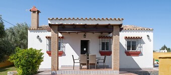 Holiday Home 'Huerta Del Sol 2' with Mountain View, Private Pool and Wi-Fi