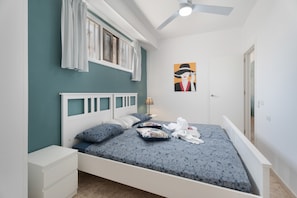 1 habitación, tabla de planchar con plancha, wifi gratis y ropa de cama 