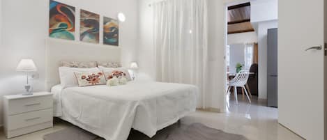 2 chambres, fer et planche à repasser, Wi-Fi gratuit, draps fournis