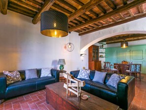TV - La Torre by Interhome (Sovicille)