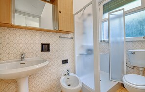 Shower, hair dryer - Stunning apartment in Camogli with WiFi (Camogli)