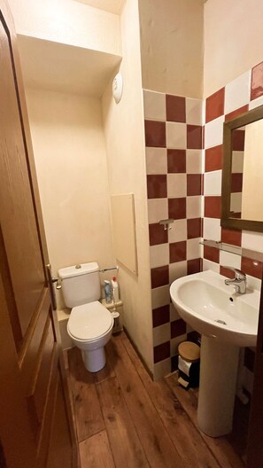 Bathroom - 3-ROOM APARTMENT SLEEPS 6. NEAR TRACK (VALLOIRE)