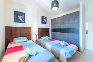 2 Schlafzimmer, Bügeleisen/Bügelbrett, kostenloses WLAN, Bettwäsche