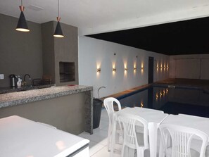 Outdoor dining - Casa DE Praia COM Piscina E Hidromassagem Canoa Quebrada - Espaço Jardins Canoa (Canoa Quebrada Aracati)