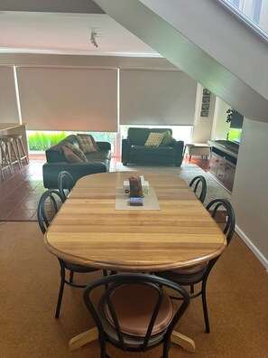 Interior - 4-Bedroom, 2 living area dog friendly house, easy walk to beach and shops. (Inverloch)