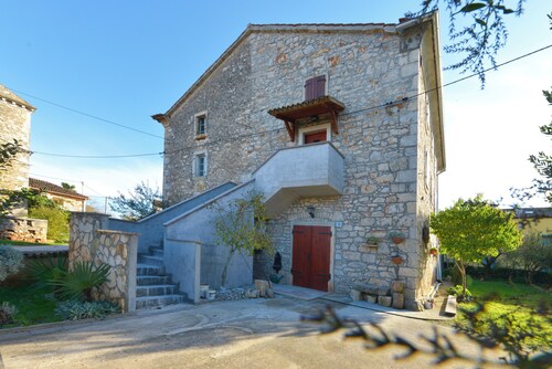 Beautiful Stone House in Gedici - Beahost Rentals