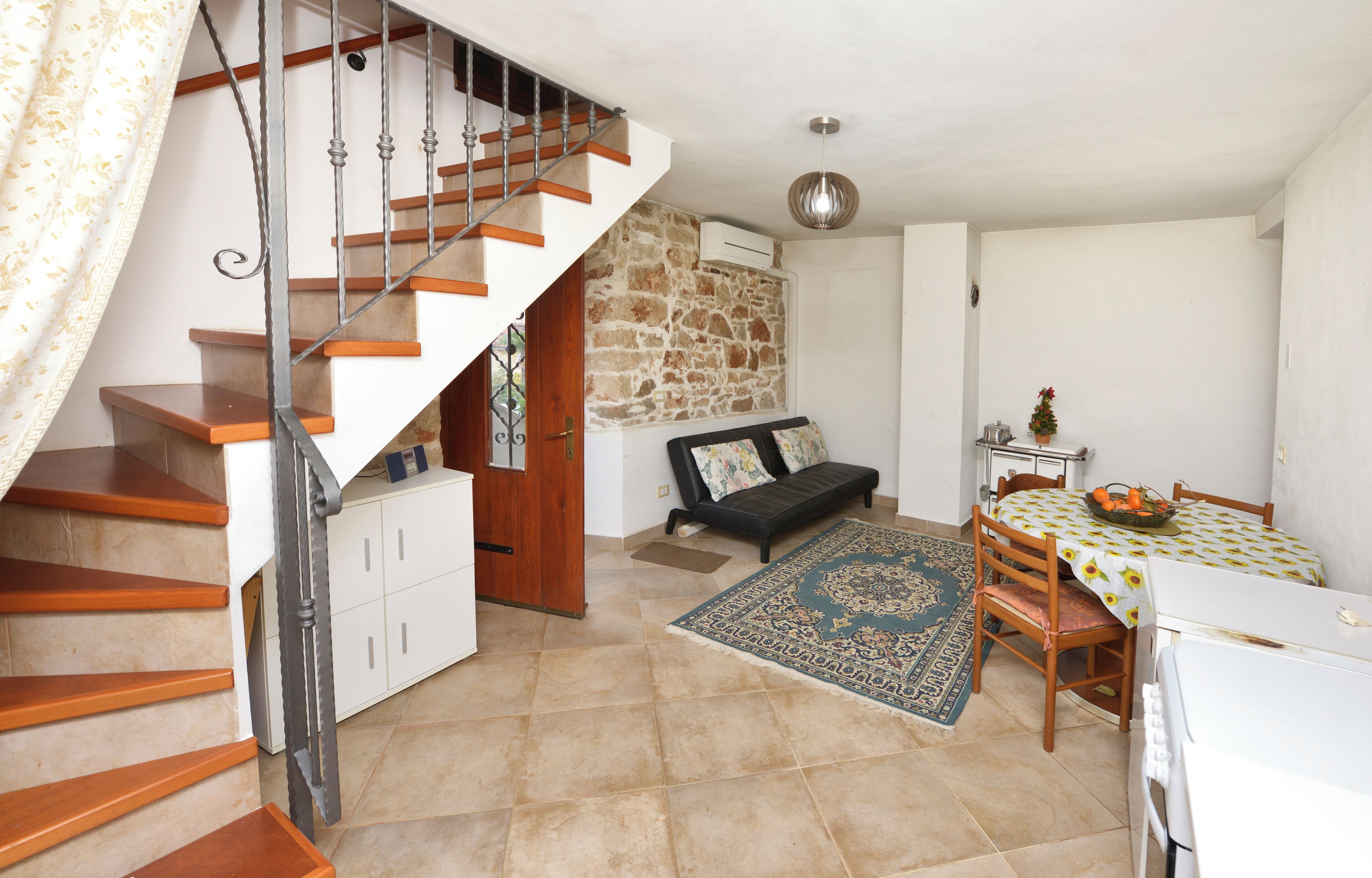 Apartment, 3 Bedrooms, Garden View | Dining room