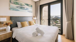 3 bedrooms, iron/ironing board, WiFi (free) - Zenity (Ho Chi Minh City)