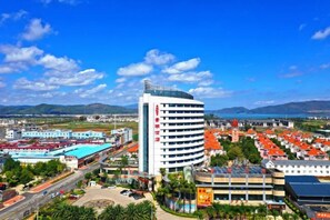 Unclassified image, 5 of 78, button - Jinghu Hotel (Yuxi)