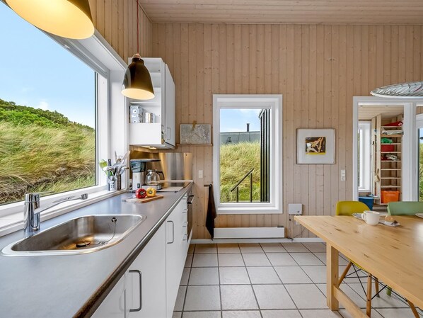 Fridge, dishwasher, cookware/dishes/utensils