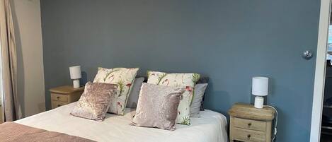 2 bedrooms, iron/ironing board, travel cot, WiFi