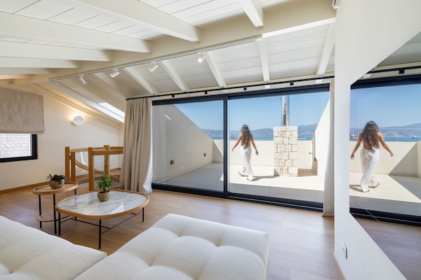 Executive Maisonette with Sea view and outdoor Hydromassage Bathtub | Zona de estar
