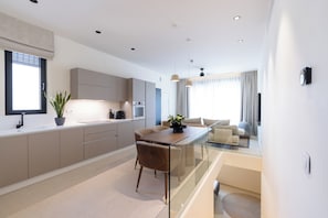 Full-sized fridge, oven, stovetop, dishwasher - ILVA SUITES (Nafplio)