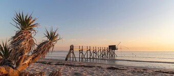 Bright house near the sea with WiFi and pets allowed