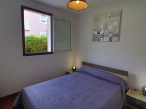 1 bedroom - T2 cabin with private parking and garden in Sète (Sète)