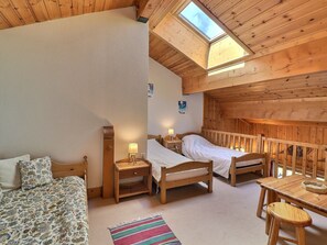 2 soverom og sengetøy