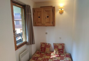 Room - Renovated studio near center, balcony, Mont Blanc view (La Plagne Montchavin Les Coches)