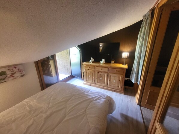 3 室のベッドルーム