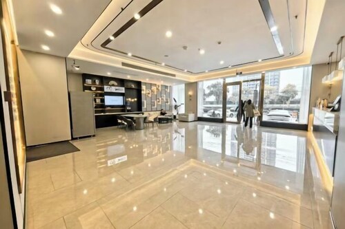 Magnotel Hotel (Yangzhou East High Speed Railway Station)