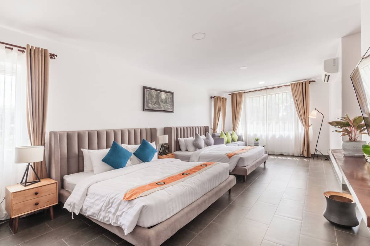 1 bedroom, desk, laptop workspace, free WiFi